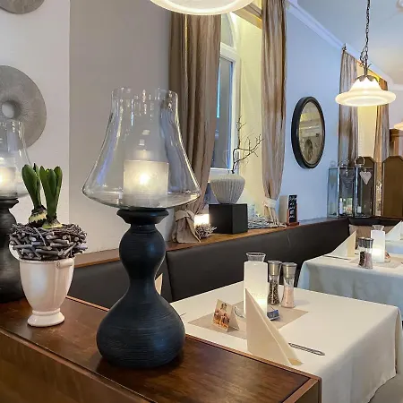 Restaurant Alt Hotel 3*